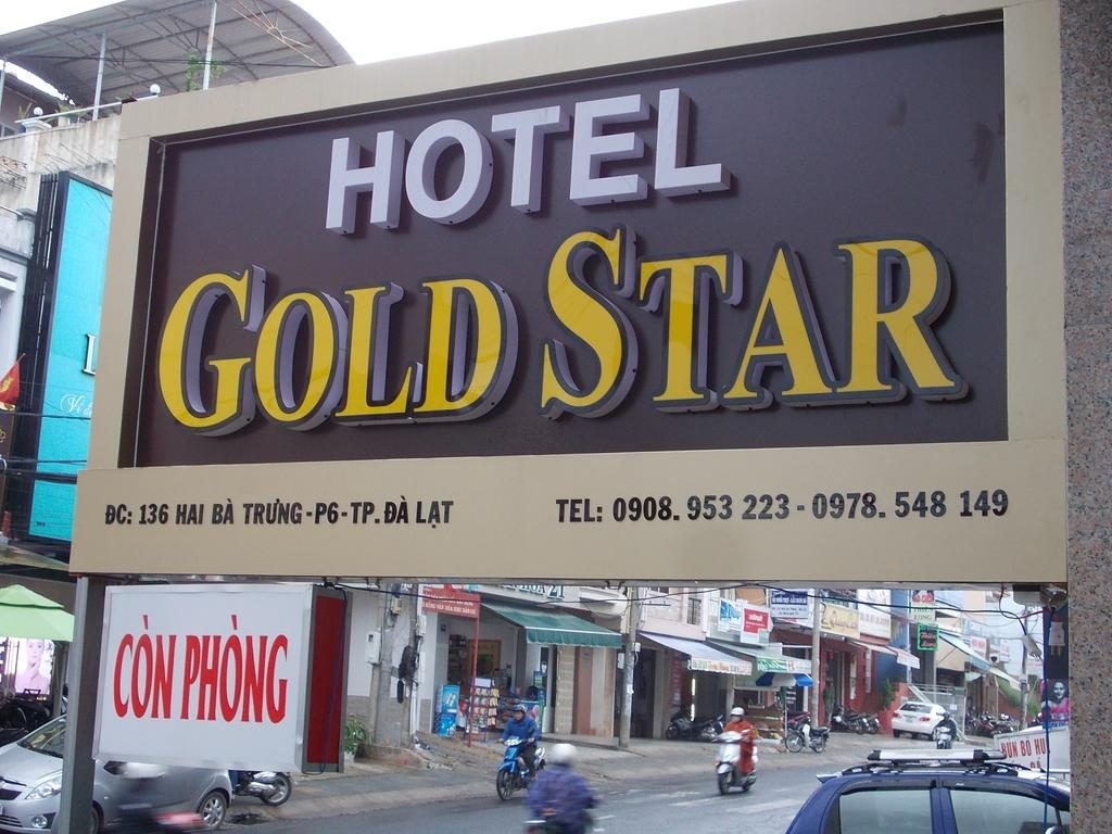 biển quảng cáo giúp cửa hàng trở nên thu hút hơn