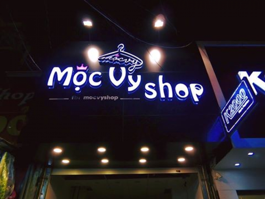 Biển hiệu quảng cáo mica giúp thu hút mọi khách hàng cho doanh nghiệp